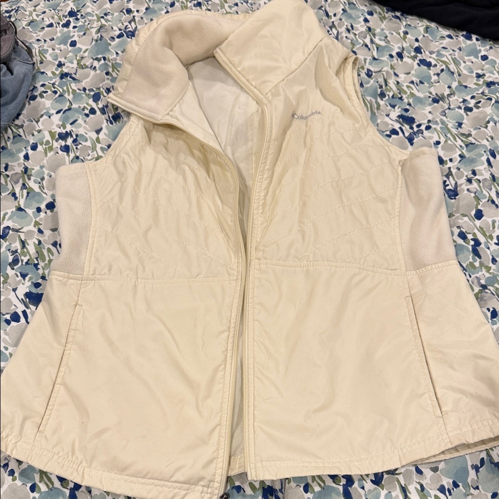 Columbia Women's Off-White Vest